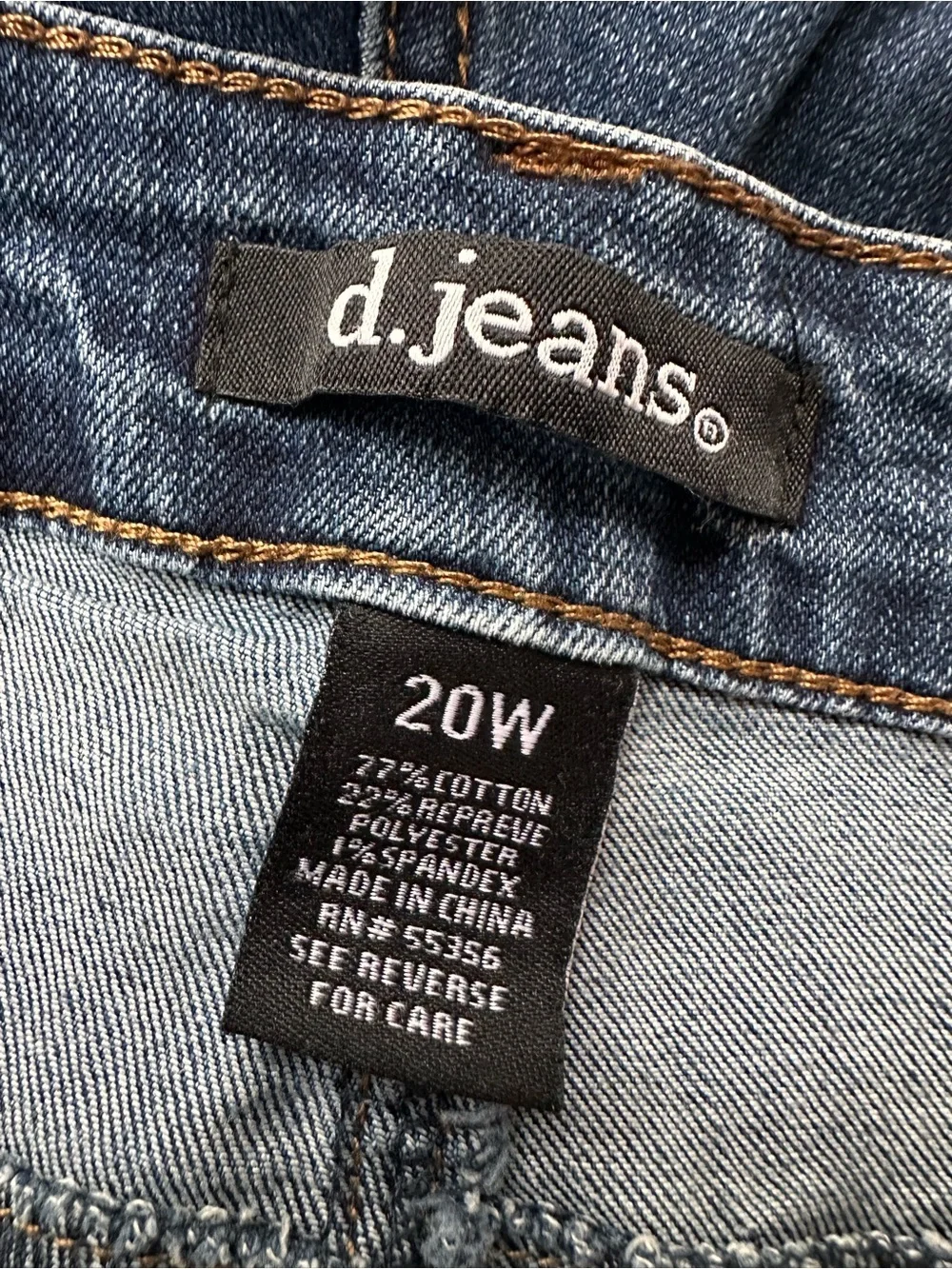 d. jeans Blue Rolled-Cuff Denim Bermuda Jean Shorts, 20W